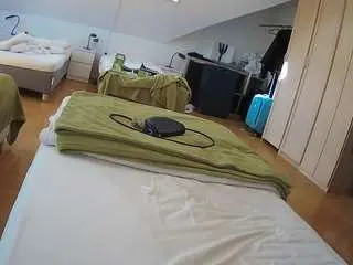 Camsoda Private Sex Chat of voyeurcam-julmodels-bed-1