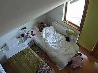 Camsoda Adult Webcam of voyeurcam-julmodels-bed-7