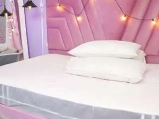 Camsoda Watch Live Sex Cams of thinsamathagirl