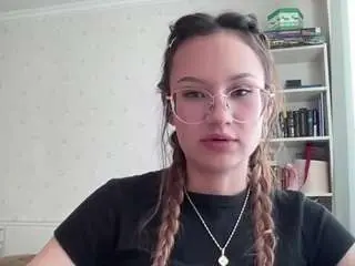 Camsoda Nude Webcam of reannaishibashi