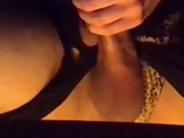 Chaturbate Live Sex of daddypervbuttprincess
