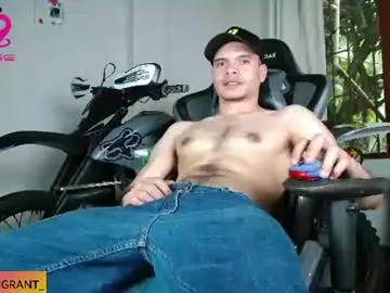 Chaturbate Free Porn Cam of ash_wingrant