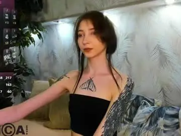 Chaturbate Live Sex Cam of ellen_hops