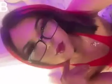 Chaturbate Live Sex Cam of foxxy_angel