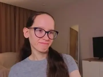 Chaturbate Live Sex Cam of lynettebails