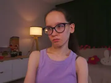 Chaturbate Live Sex Cam of lynettebails