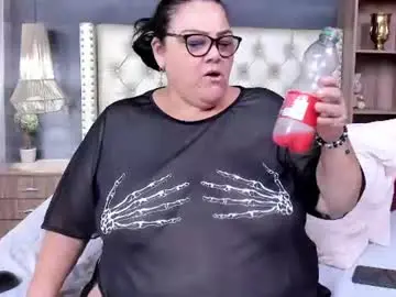 Chaturbate Live Sex of mommy_cute