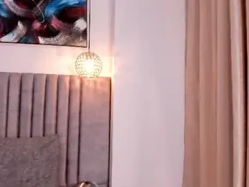 Chaturbate Live Sex Cam of maddylovee_
