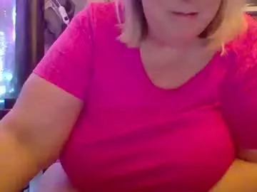 Chaturbate Live Sex Cam of ivyjane3522