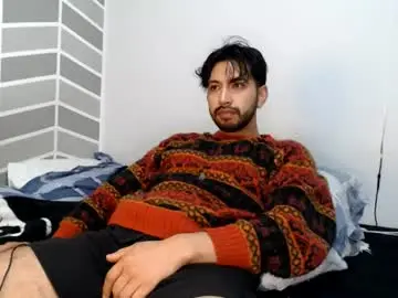 Chaturbate Live Sex of adrian_falcon