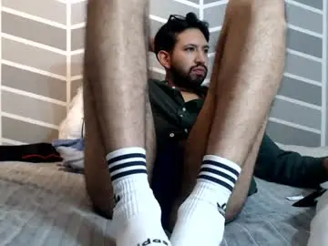 Chaturbate Watch Live Sex Cams of adrian_falcon