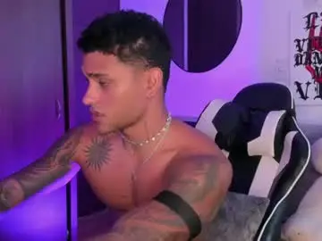 Chaturbate Live Sex Cam of alessandro_vanni
