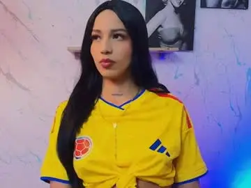 Chaturbate Live Sex Cam of paulina_lopezz