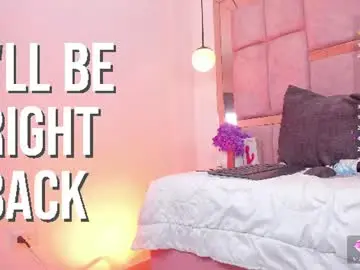 Chaturbate Free Live Porn of emily_daarell