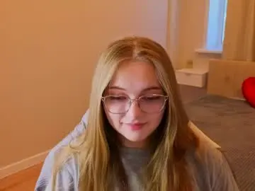 Chaturbate Live Sex Cam of idarowe