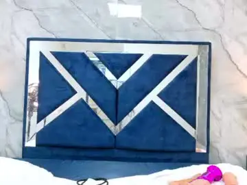Chaturbate Watch Live Sex Cams of karina_analdeep