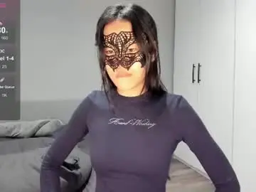 Chaturbate Live Sex Cam of helenblazetrt