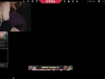Chaturbate Nude Webcam of raiingurl