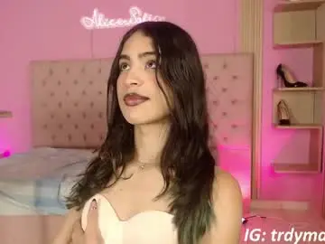 Chaturbate Nude Webcam of alice_sofia