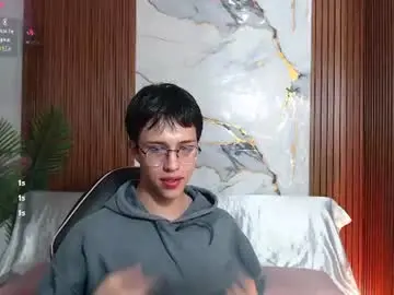 Chaturbate Adult Video Chat of martin_tay