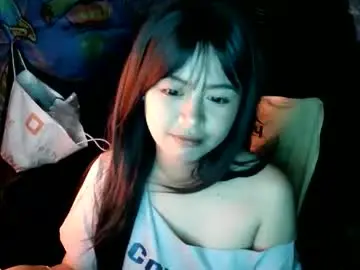 Chaturbate Live Sex Cam of simplypretty_monica