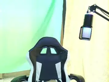 Chaturbate Nude Webcam of aronmiller404