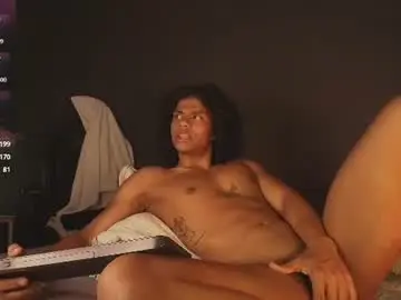 Chaturbate Watch Live Sex Cams of lucas_eevans07