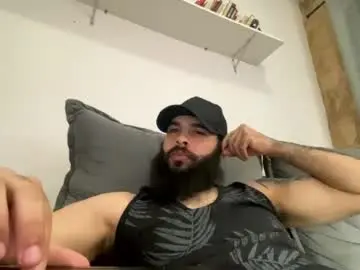 Chaturbate Best live sex cam show of beardmax