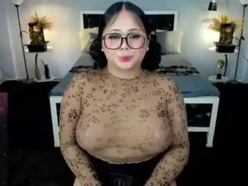 Chaturbate Live Sex Cam of naughtytrans_huntress