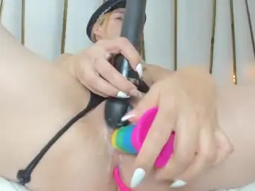Chaturbate Sex Chat of violeet_gray