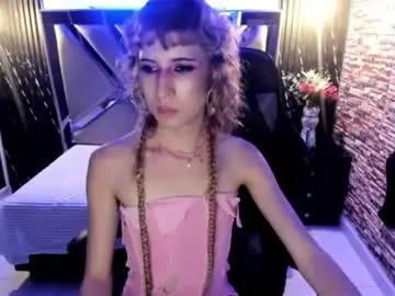Chaturbate Free Live Porn of vivienne_hadid