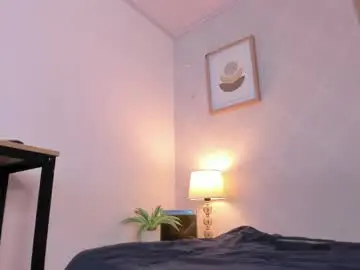 Chaturbate Live Sex of caroline_dh