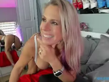 Chaturbate Nude Webcam of wildwifebarbie
