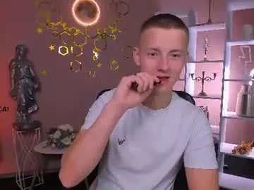 Chaturbate Live Sex Cam of noah_nero
