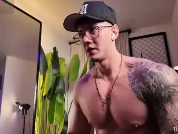 Chaturbate Free Live Porn of thomas_falcon1