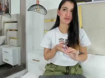 Chaturbate Live Sex Cam of emy_ferrer_