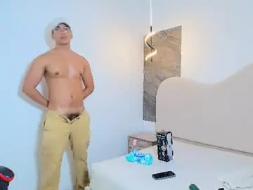 Chaturbate Watch Live Sex Cams of tony_foxx1