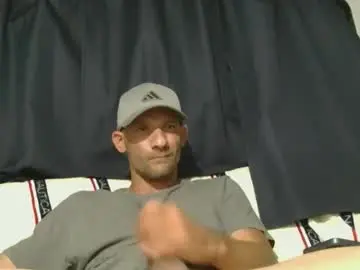 Chaturbate Live Sex Cam of dragonoid96