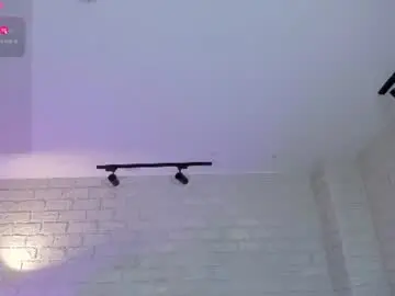 Chaturbate Watch Live Sex Cams of niaholland