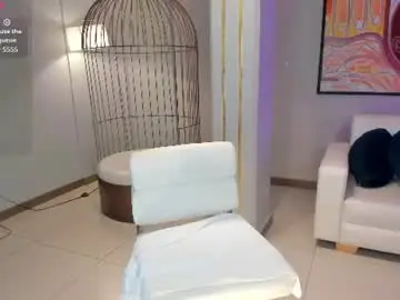 Chaturbate Watch Live Sex Cams of niaholland