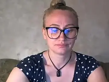 Chaturbate Free Live Porn of melly_rosey