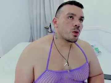 Chaturbate Nude Webcam of denny_scobar