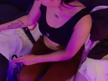 Chaturbate Nude Webcam of ambar_midnigth