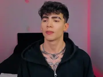 Chaturbate Live Sex Cam of axel_inkshade