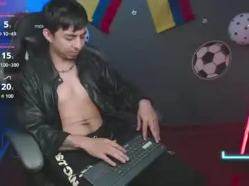 Chaturbate Live Sex of mralpha_latino