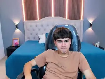 Chaturbate Watch Live Sex Cams of tommy18__