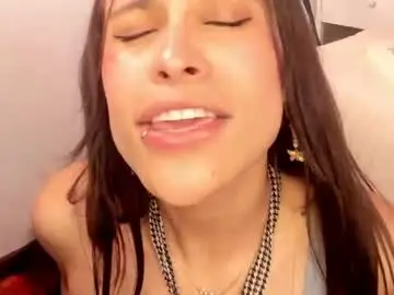 Chaturbate Live Sex Cam of aleexa_cute
