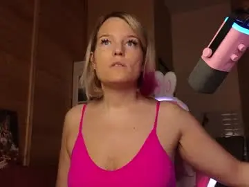 Chaturbate Adult Webcam of findom_lady_shine