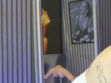 Chaturbate Live Sex Cam of karmaarms
