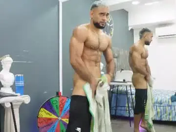 Chaturbate Live Sex Cam of emilio_brandon